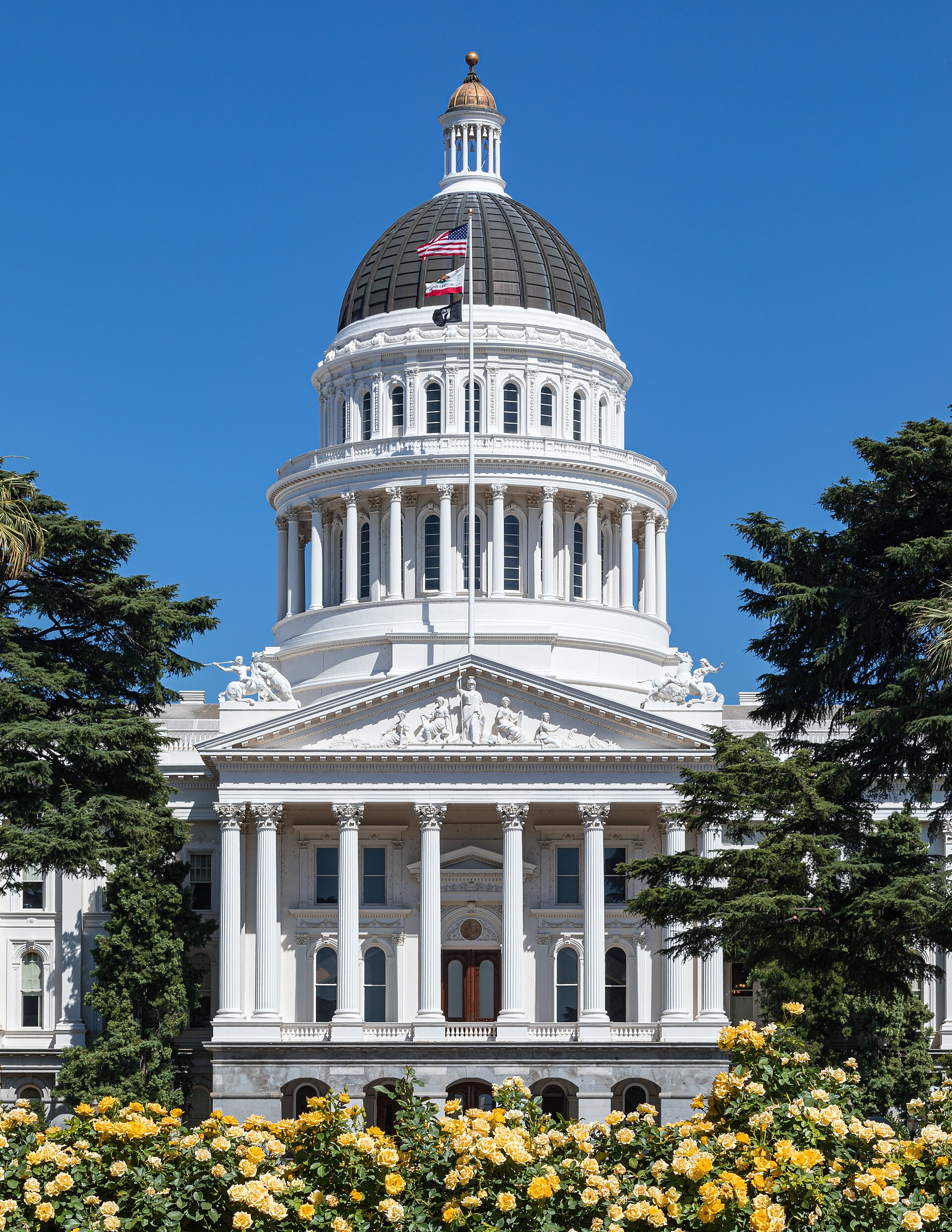 The California State Capitol in Sacramento, where lawmakers and the governor reached the SB 492 deal.