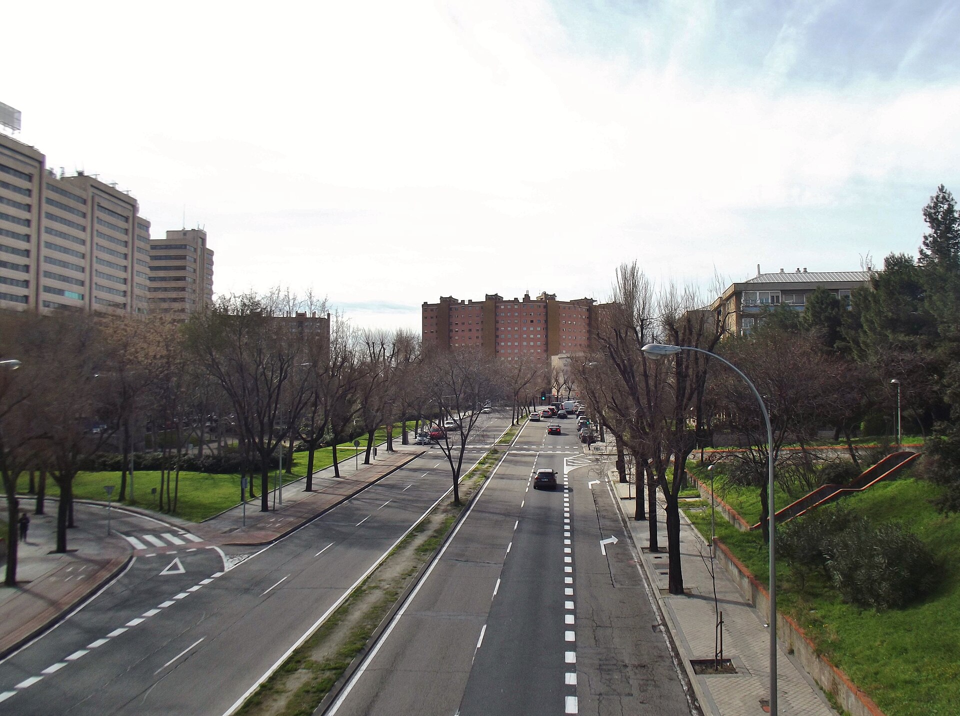 Calle del Alcalde Sáinz de Baranda in Madrid's Retiro, the street of the flat.