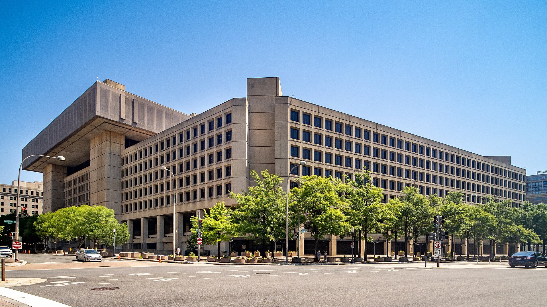 FBI headquarters, the J. Edgar Hoover Building, in Washington.