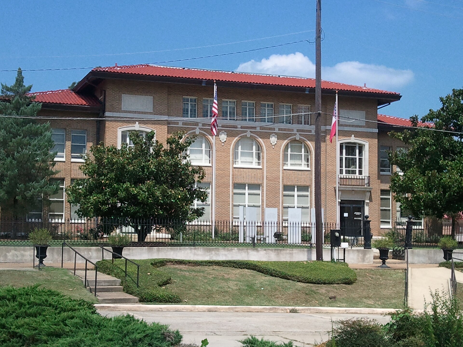 The Rankin County Courthouse in Brandon.